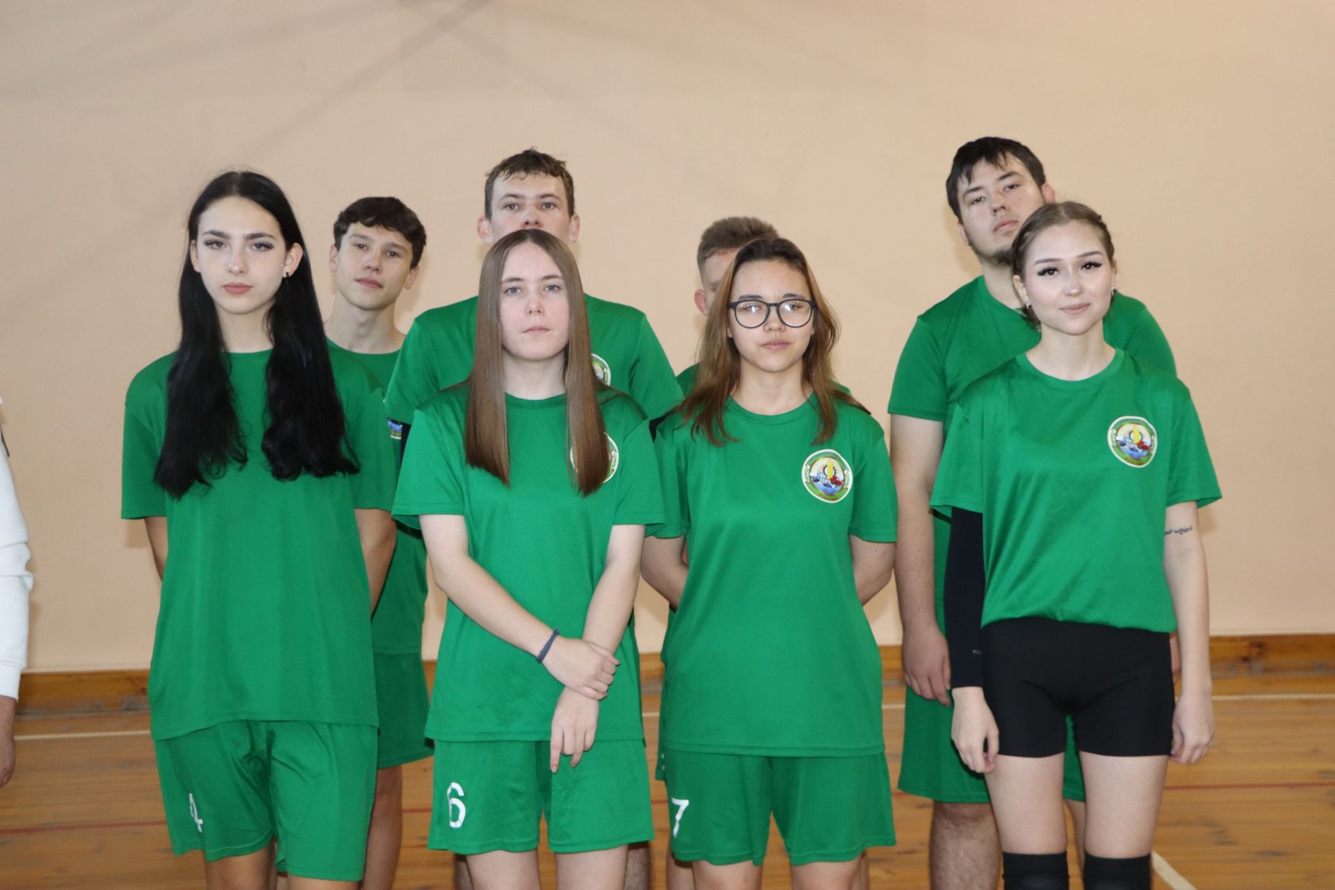 Биеш мәктәбендә Зөфәр Зәмдиханов Кубогына зонакүләм волейбол ярышлары уза