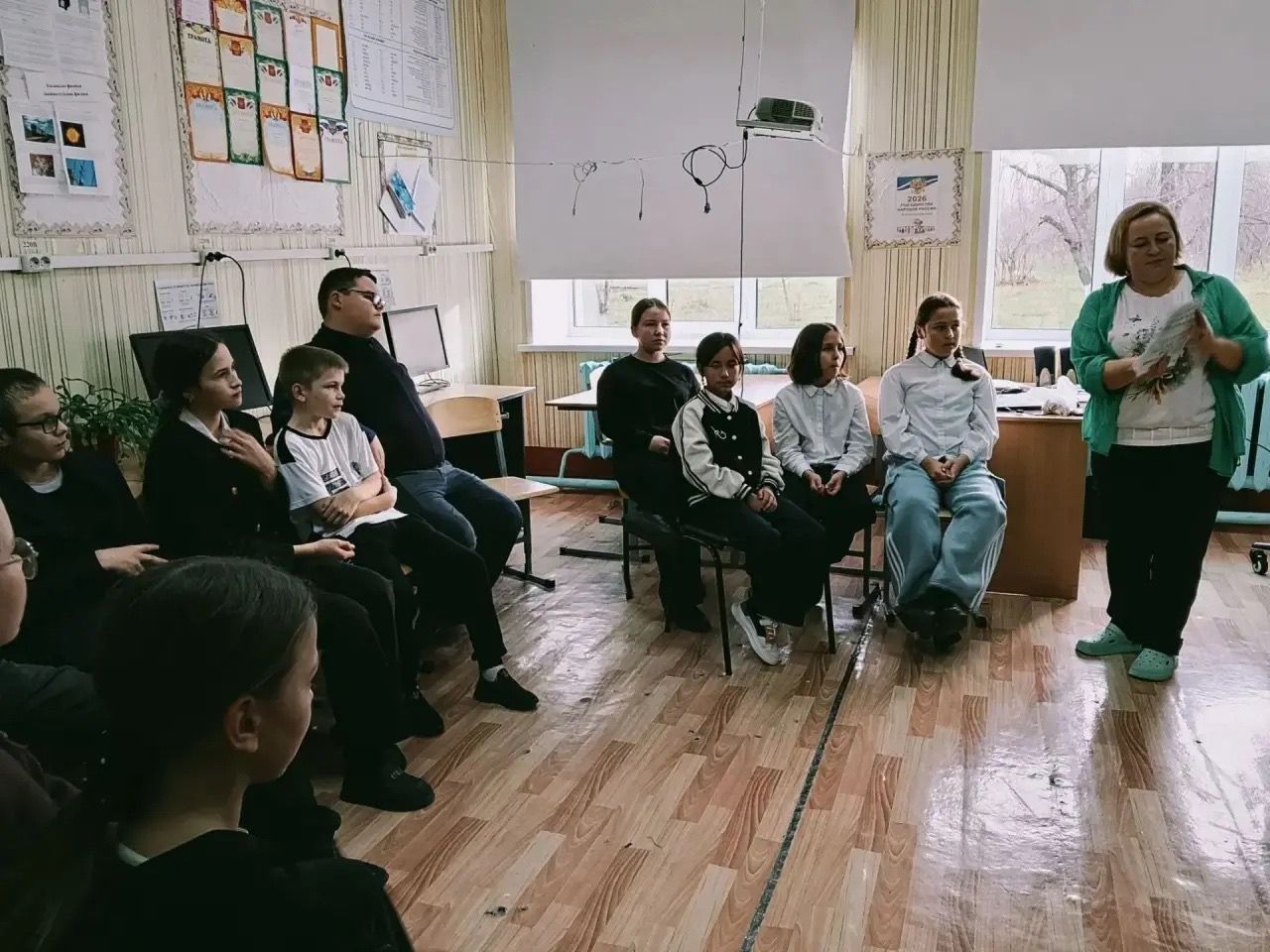 Акхуҗа мәктәбе укучылары шигърият белән танышты