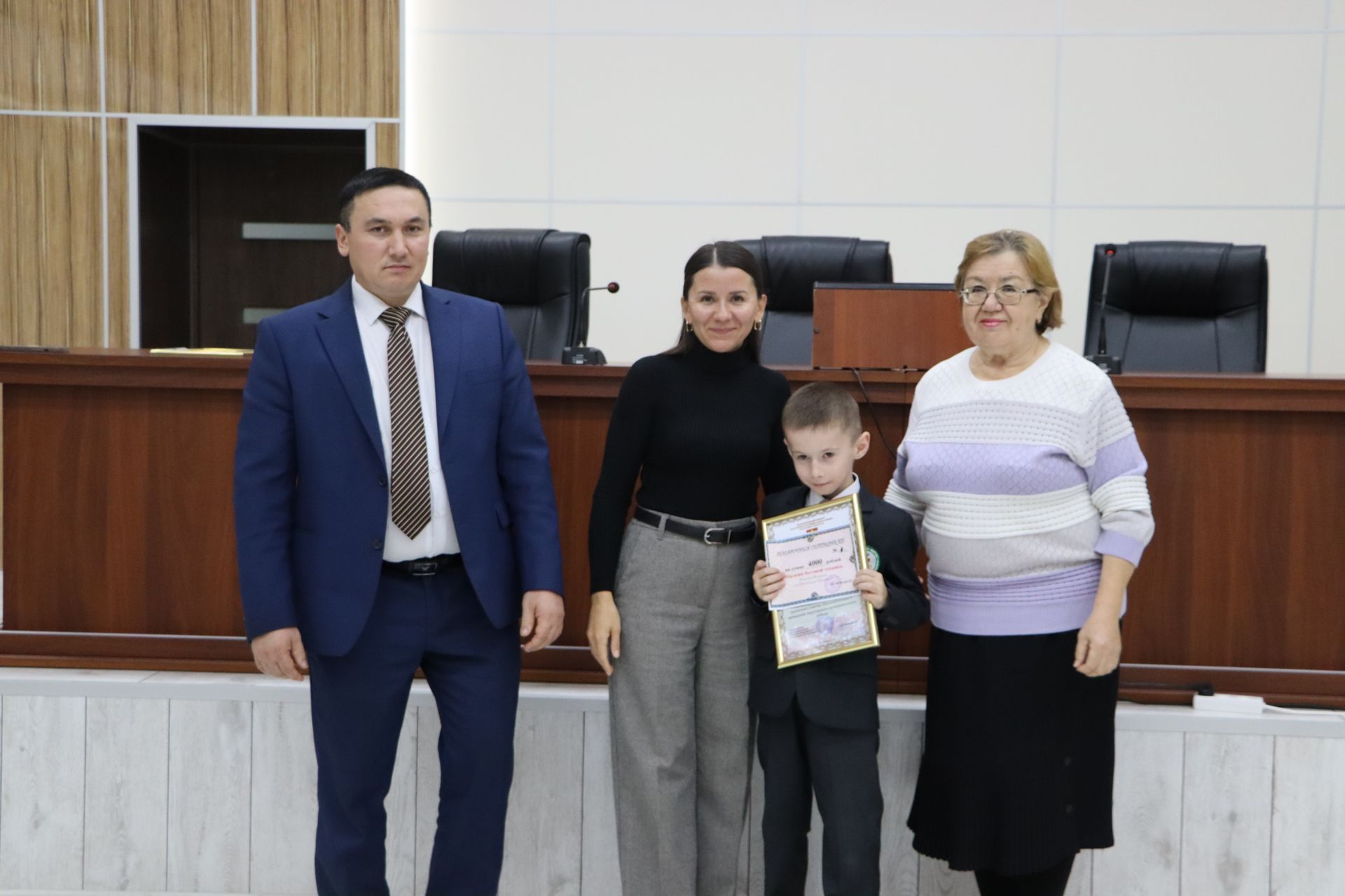 Районда “Террорчылыкка – юк” бәйгесе җиңүчеләрен бүләкләделәр