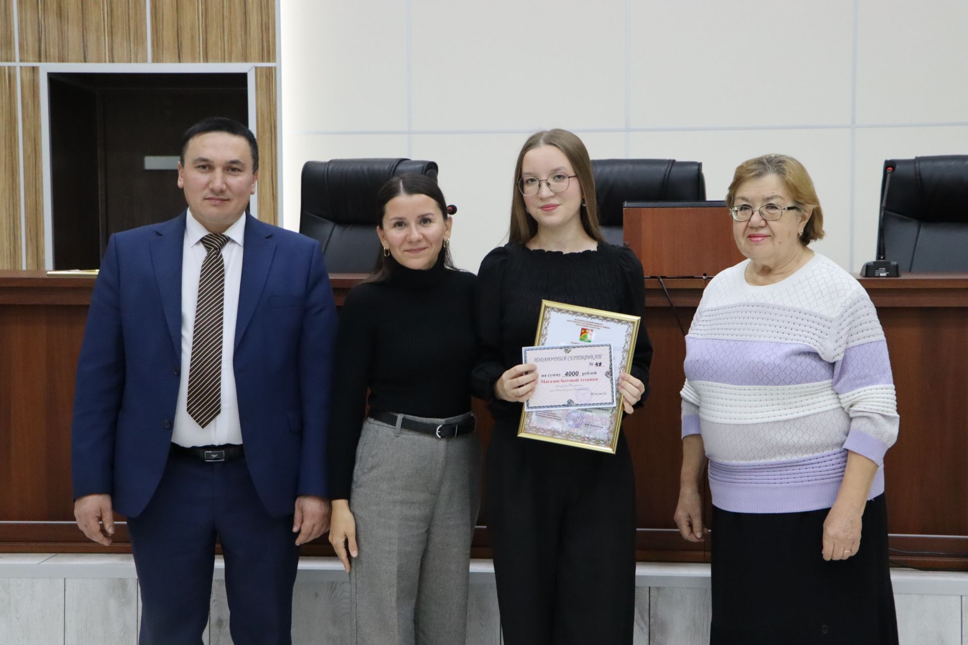 Районда “Террорчылыкка – юк” бәйгесе җиңүчеләрен бүләкләделәр