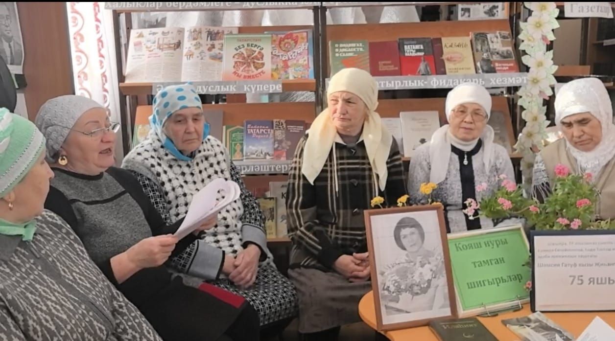 Морзалар китапханәсендә шигырь укып, ял иткәннәр