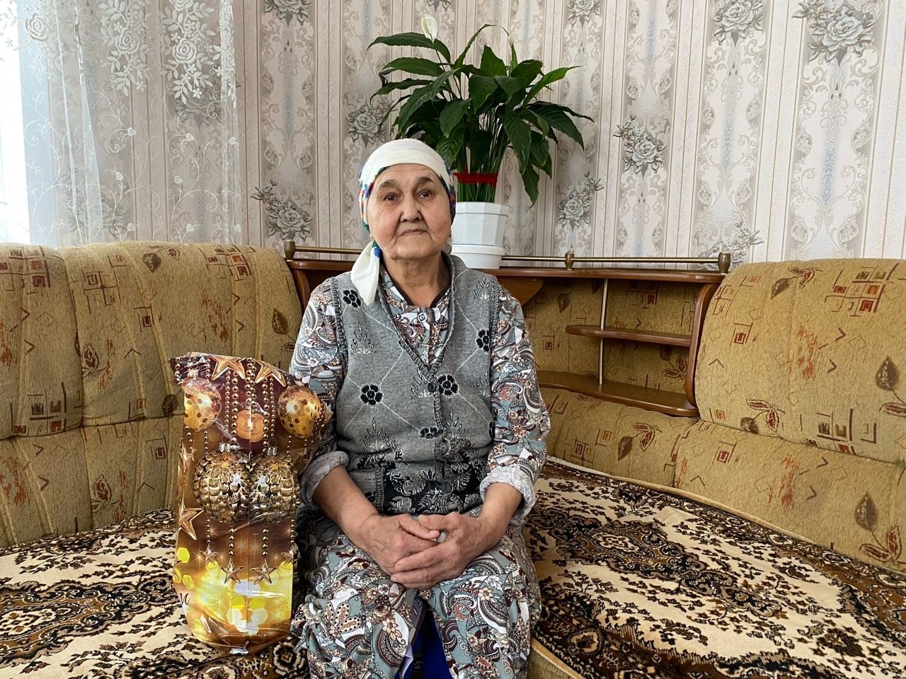 Фәрдания Мәҗитова: “Баламның исән-сау, шатлык, сәламәтлек белән Җиңү яулап кайтуын күрергә язсын!”