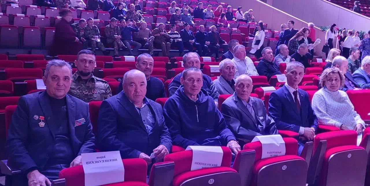 В Казани прошло торжественное мероприятие посвященное празднованию Дня Защитника Отечества с участием Раиса Республики Татарстан