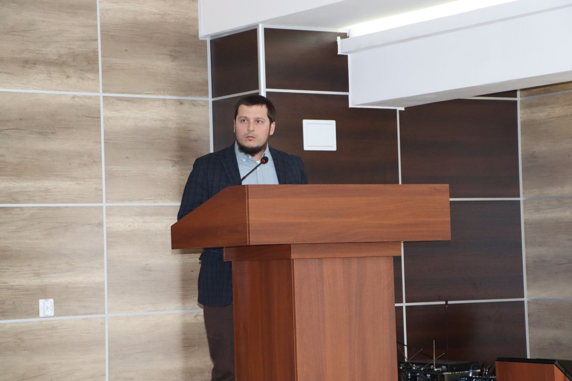 Апаста балигъ булмаган балалар эше һәм аларны яклау комиссиясенең киңәйтелгән утырышы узды