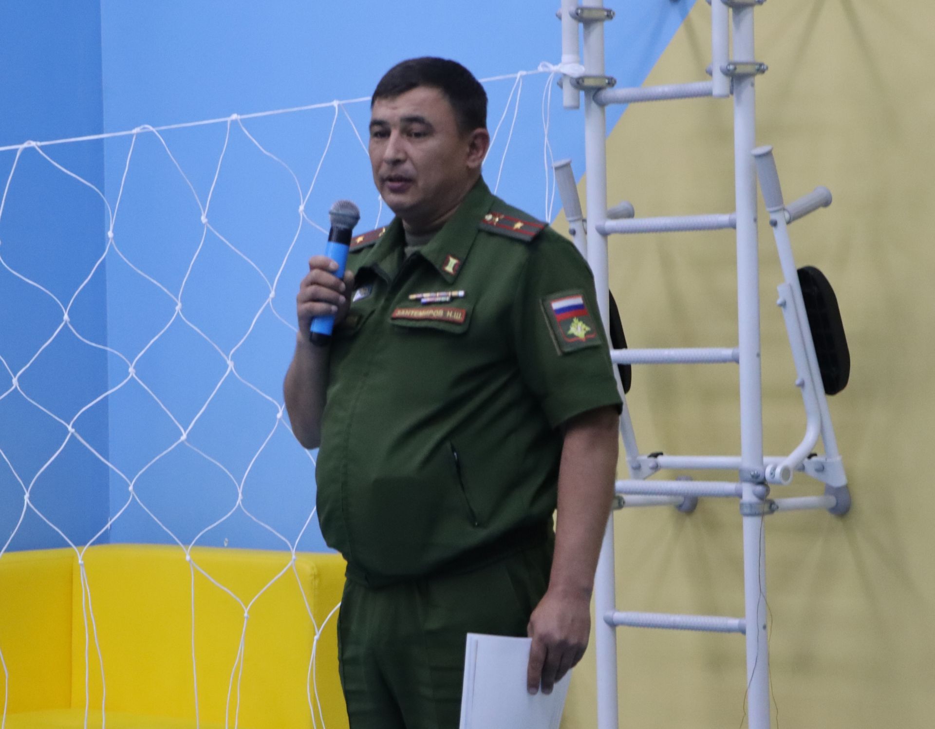 Районның хәрби комиссары көмеш волонтерлар белән очрашты
