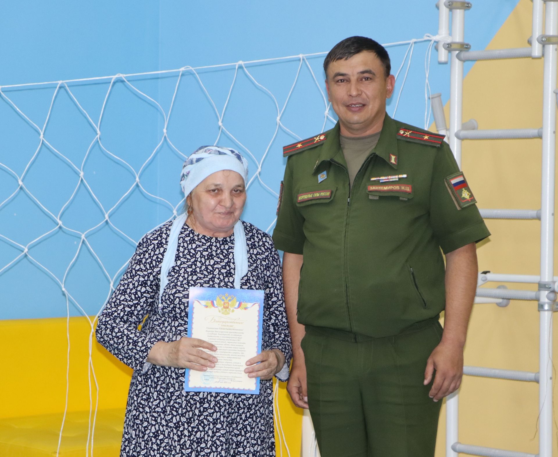 Районның хәрби комиссары көмеш волонтерлар белән очрашты