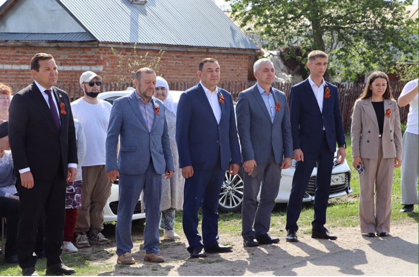 Апаста Ларин Олег Игоревичның исеме мәңгеләштерелде