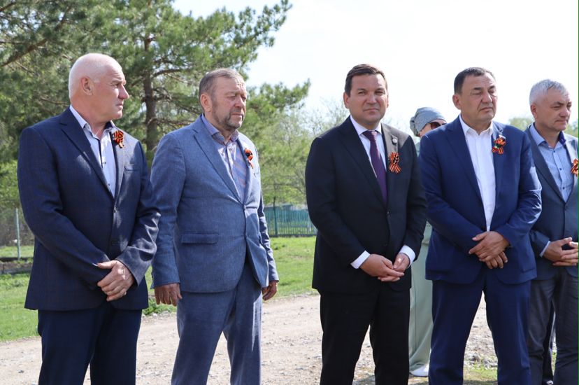 Идрәздә Ибәтов Илдар Гомәр улы истәлегенә хәтер тактасы куелды