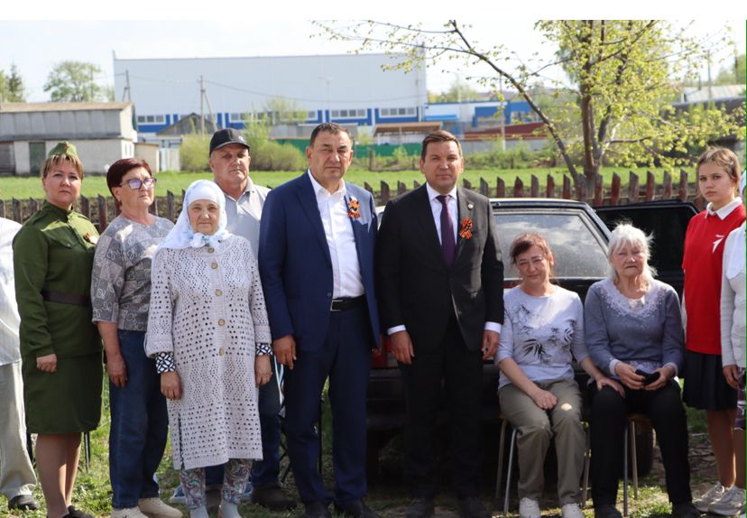 Апаста Ларин Олег Игоревичның исеме мәңгеләштерелде
