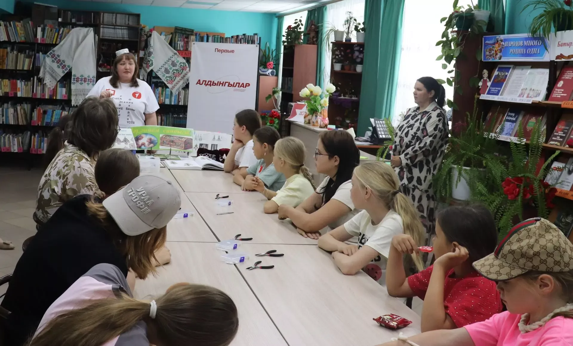 Каратун китапханәсендә серле чулпылар яңгырады