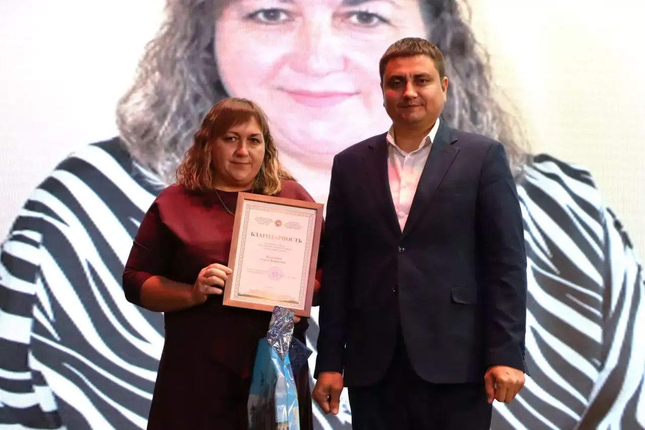 Апаста медицина хезмәткәрләре һөнәри бәйрәмнәрен билгеләп узды