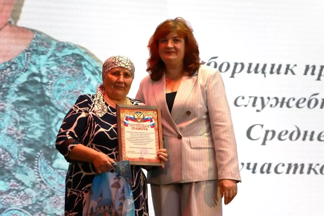 Апаста медицина хезмәткәрләре һөнәри бәйрәмнәрен билгеләп узды
