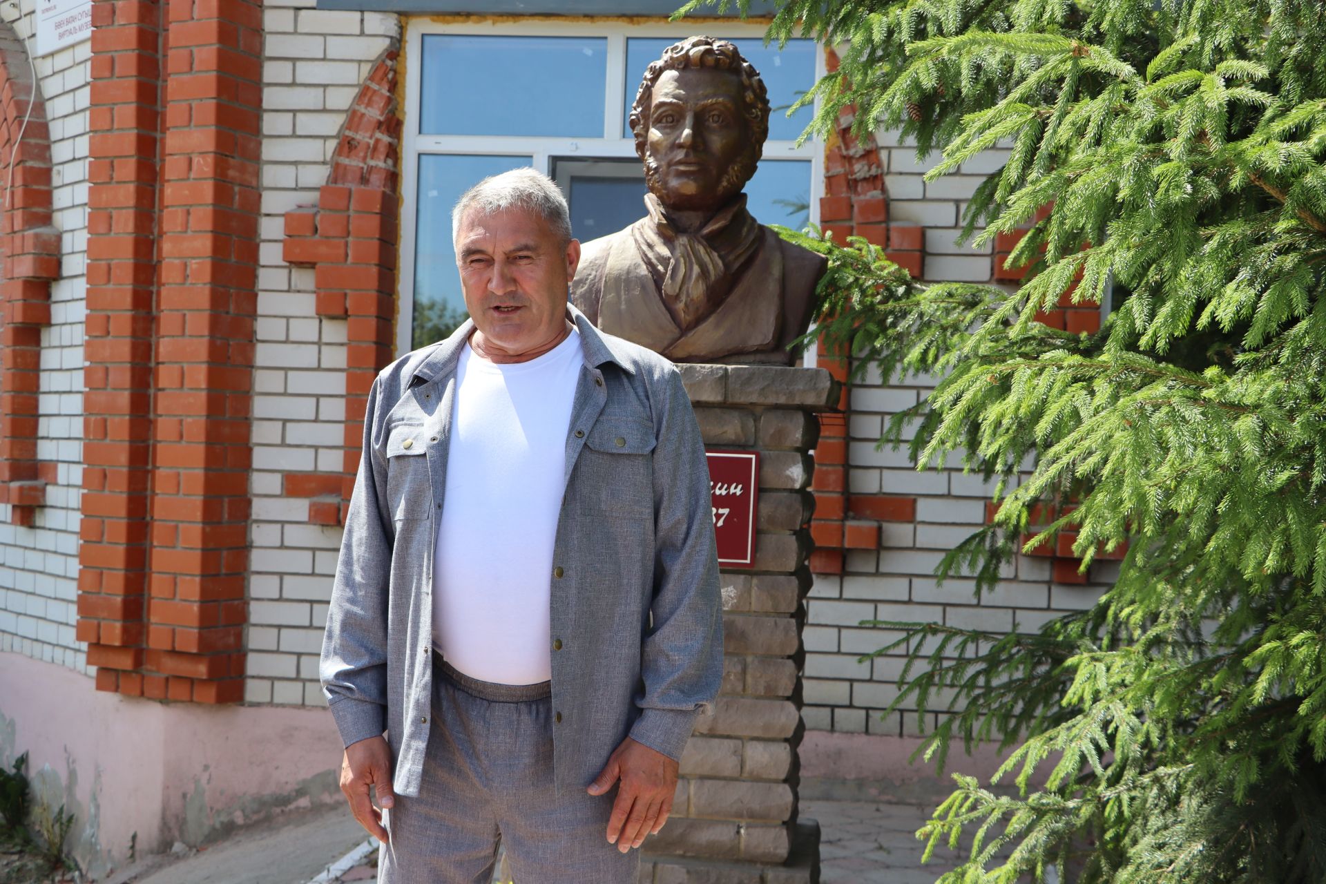 Апаста Бөек рус шагыйре Александр Сергеевич Пушкинны искә алдылар