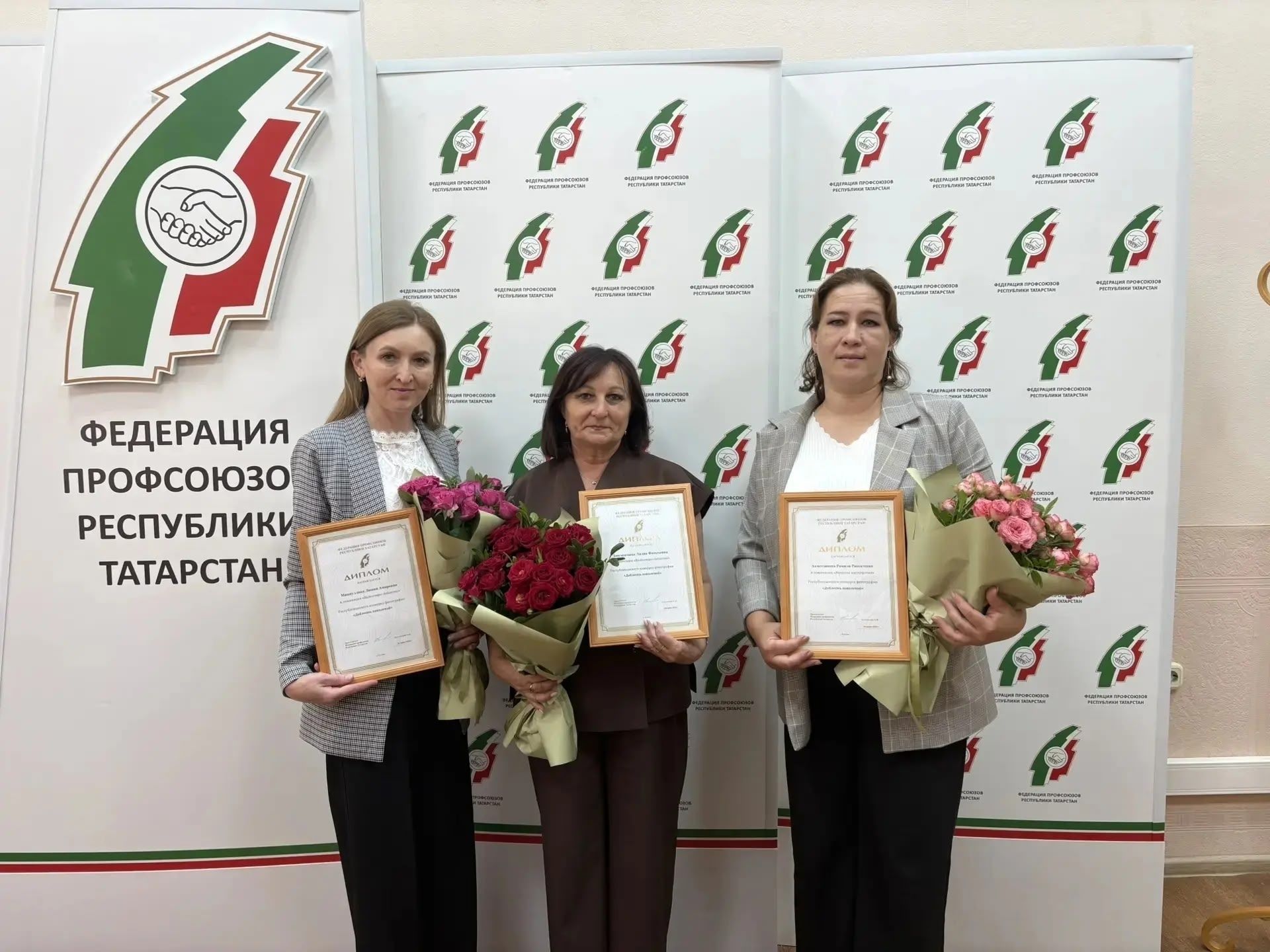 Район педагоглары республика күләмендә узган фотобәйгедә җиңү яулаганнар