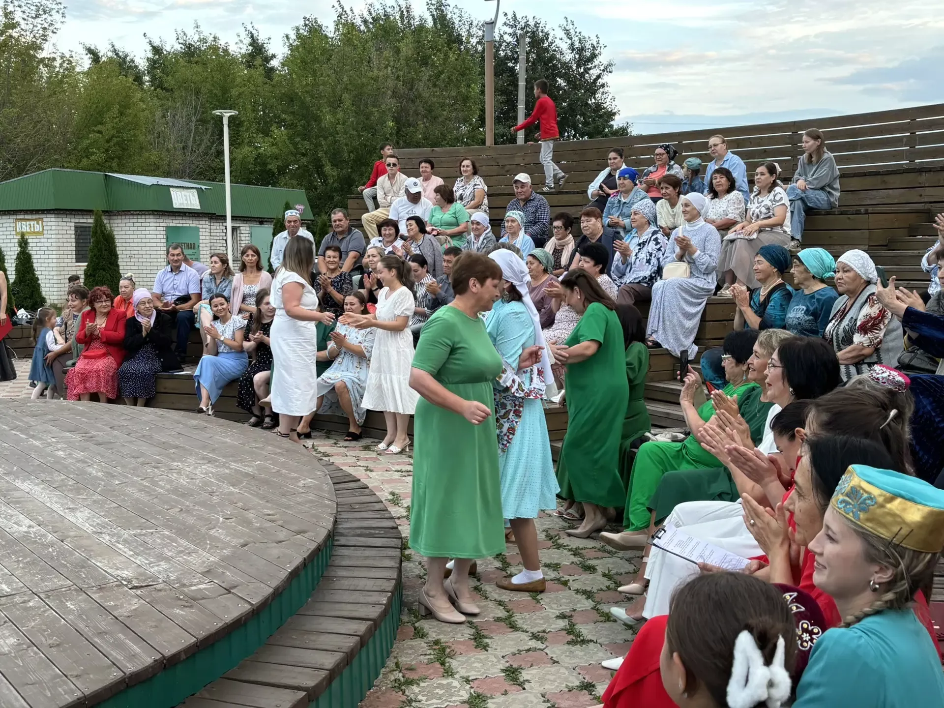 Апас үзәк ял паркында чираттагы җәйге концерт узды