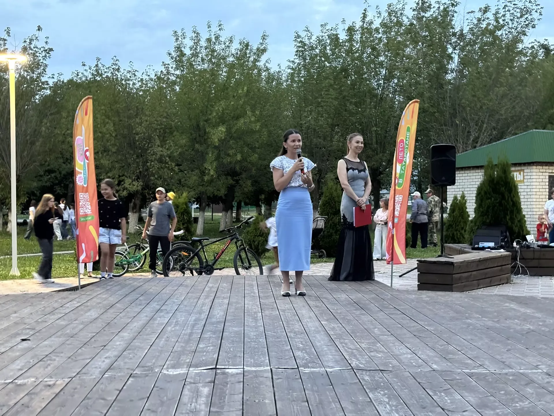 Апас үзәк ял паркында чираттагы җәйге концерт узды