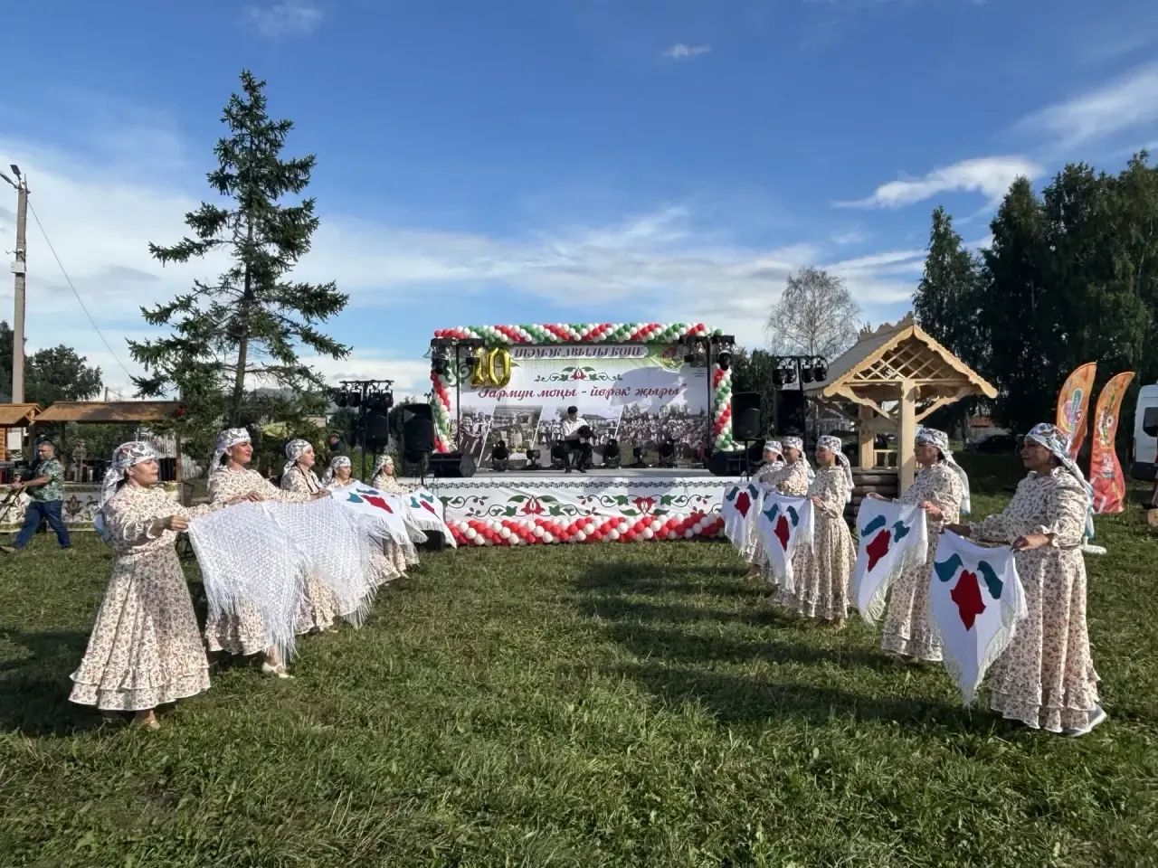 Шәмәк авылында «Гармун моңы - йөрәк җыры» фестивале һәм «Авыл көне» узды
