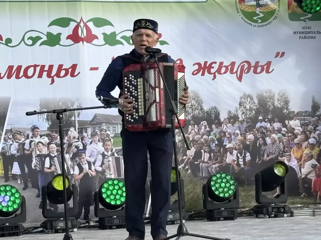 Шәмәк авылында «Гармун моңы - йөрәк җыры» фестивале һәм «Авыл көне» узды