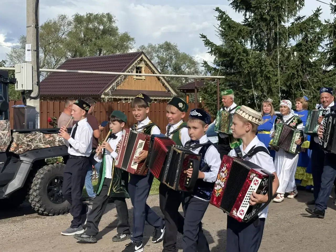 Шәмәк авылында «Гармун моңы - йөрәк җыры» фестивале һәм «Авыл көне» узды