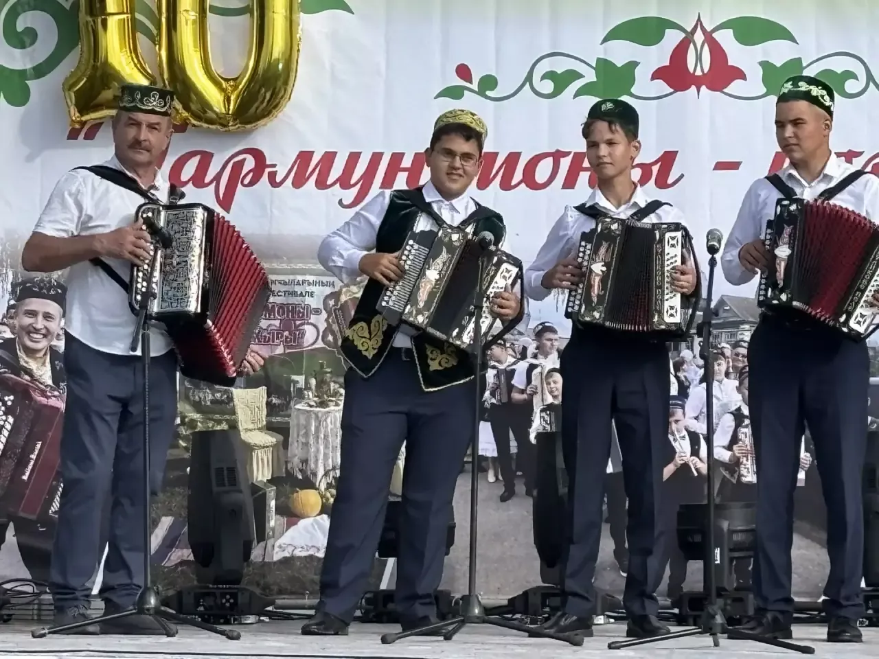 Шәмәк авылында «Гармун моңы - йөрәк җыры» фестивале һәм «Авыл көне» узды