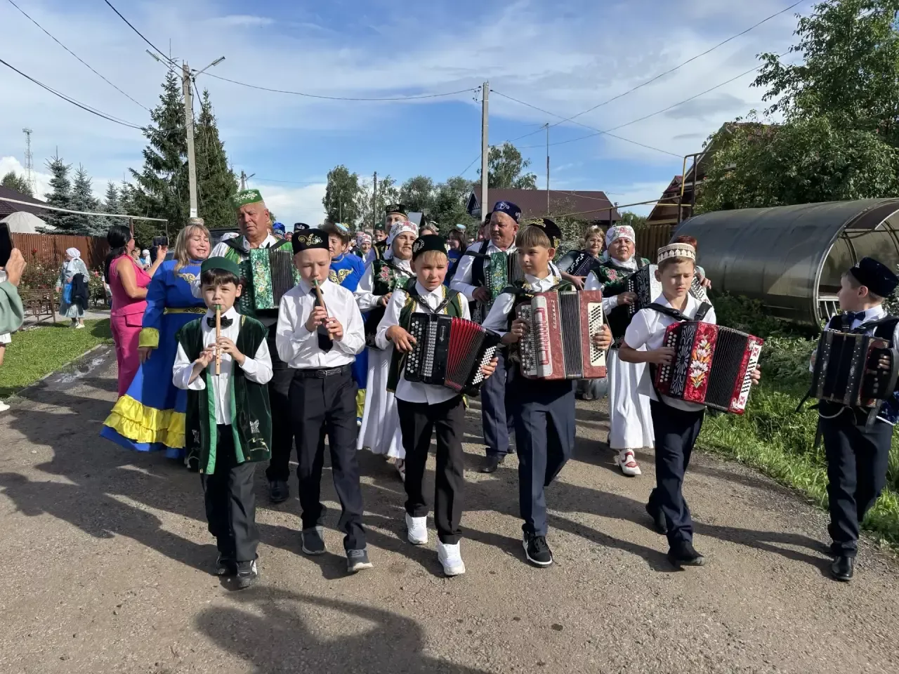 Шәмәк авылында «Гармун моңы - йөрәк җыры» фестивале һәм «Авыл көне» узды