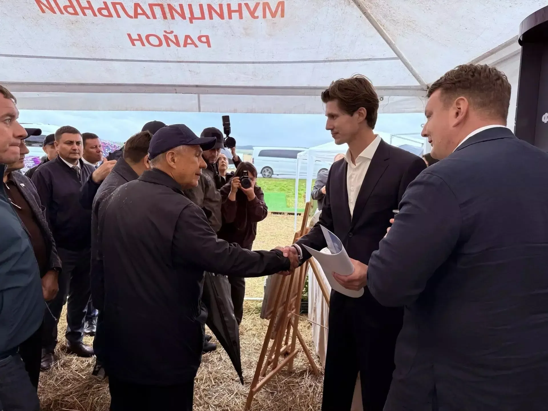 Раис Республики высоко оценил работу компании «ФосАгро-Волга»