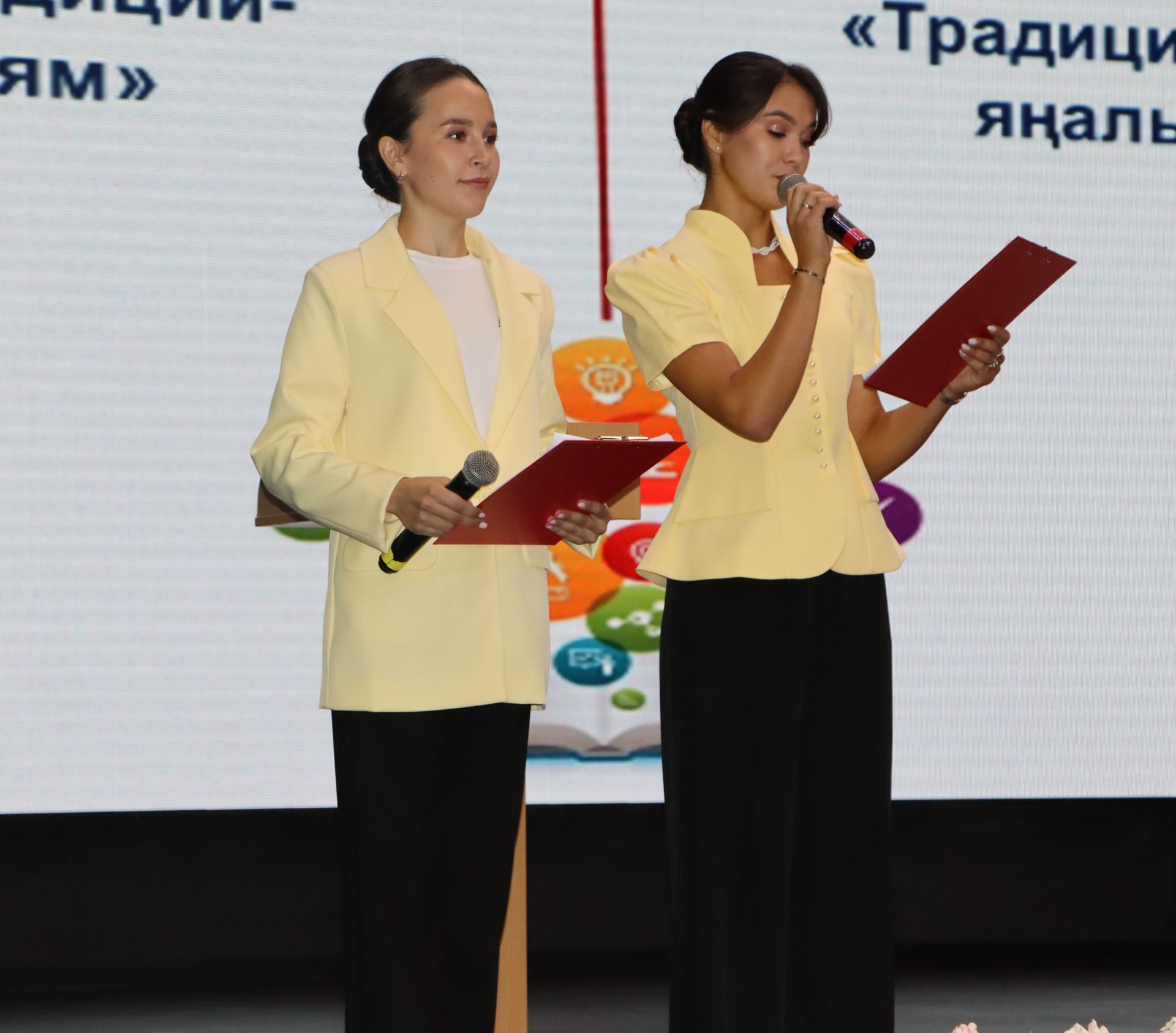 Районда мәгариф хезмәткәрләренең август киңәшмәсе узды
