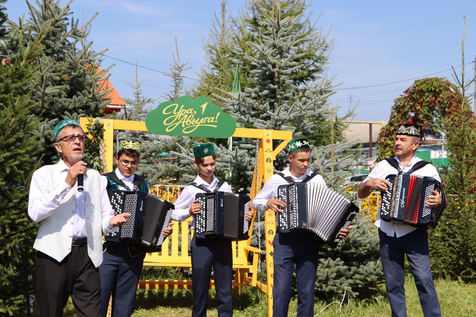 “Ура, авылга!” проекты балаларга онытылмас җәй бүләк итә