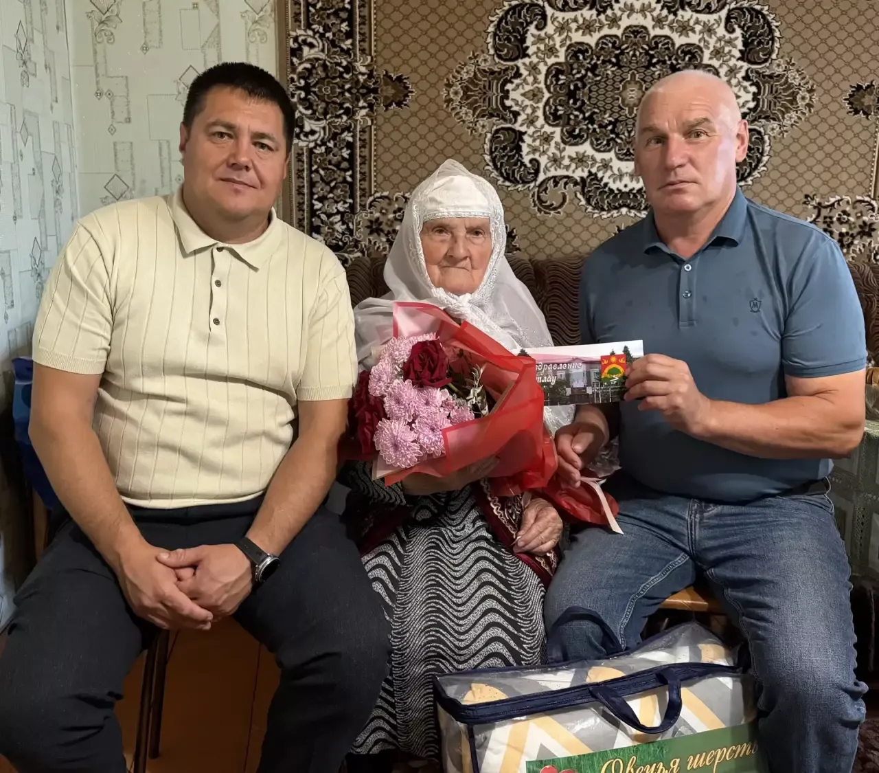 Дүртиледә яшәүче Зәкия әби Вафина 90 яшьлек юбилеен каршылады