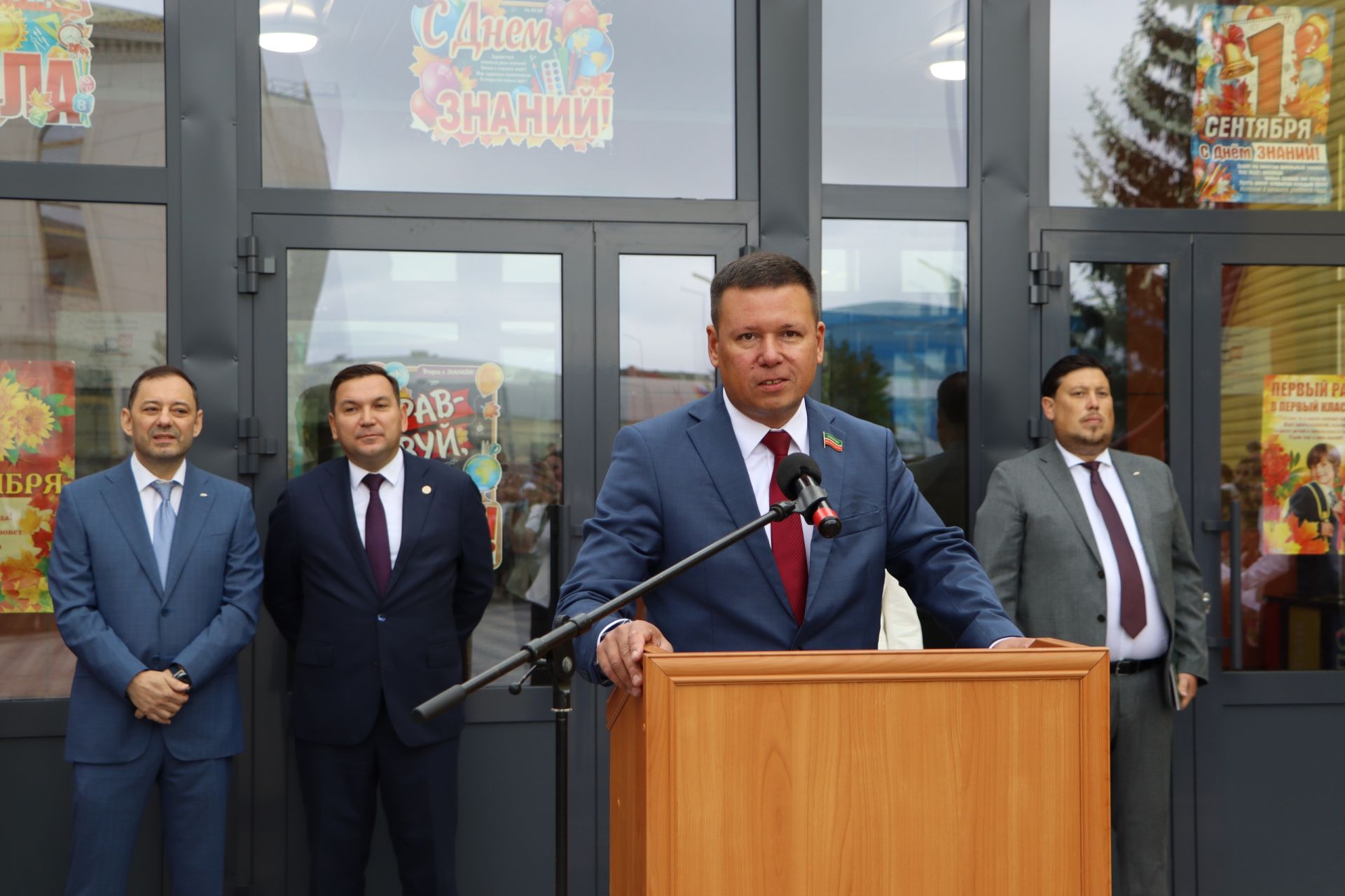 Апас мәктәбендә Белем иленә дәшеп тәүге кыңгырау чыңлады