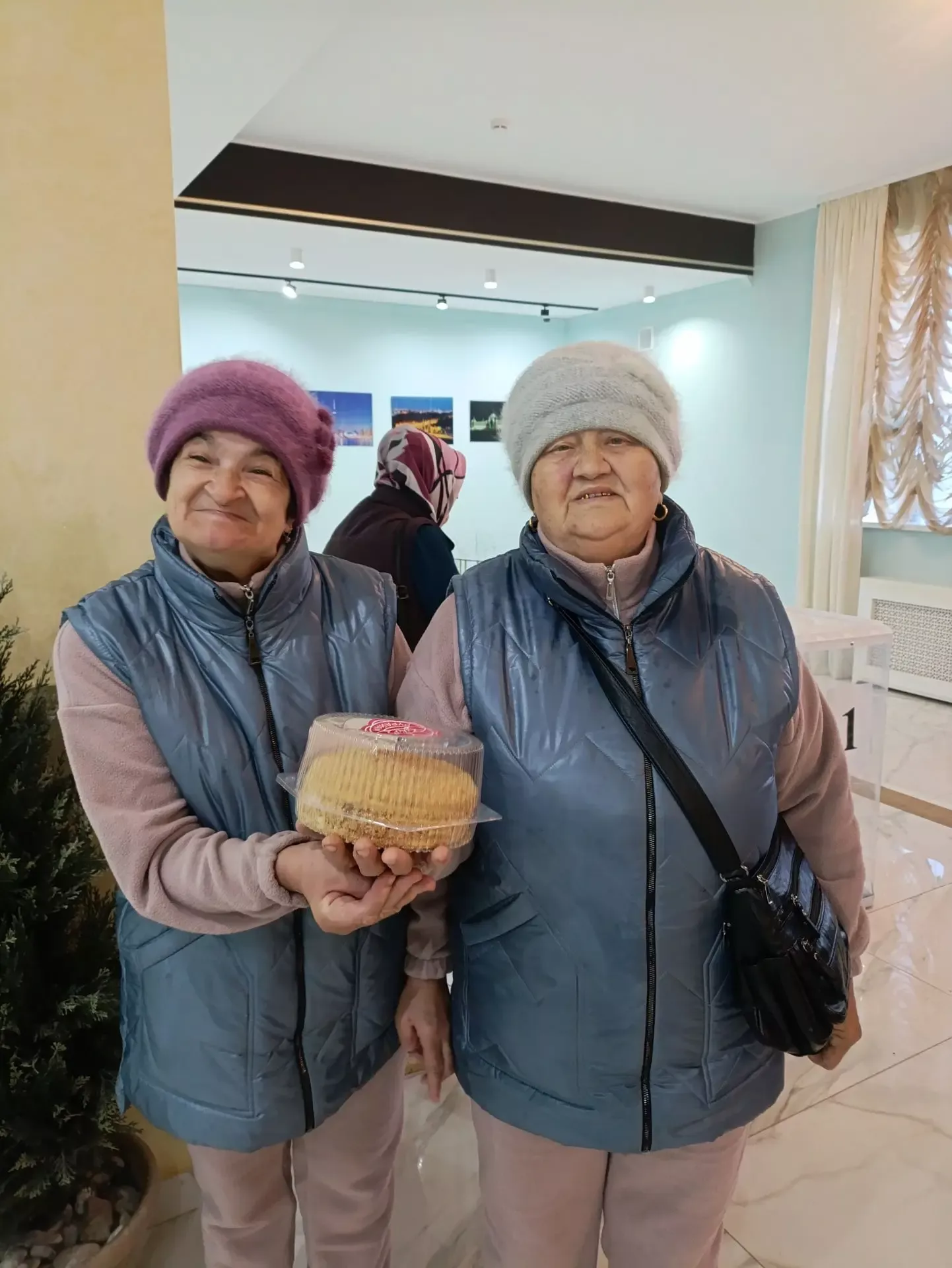 Батыр ул үстергән Ана Кәүсәр Нигъмәтҗанова иң беренчеләрдән булып тавыш бирде