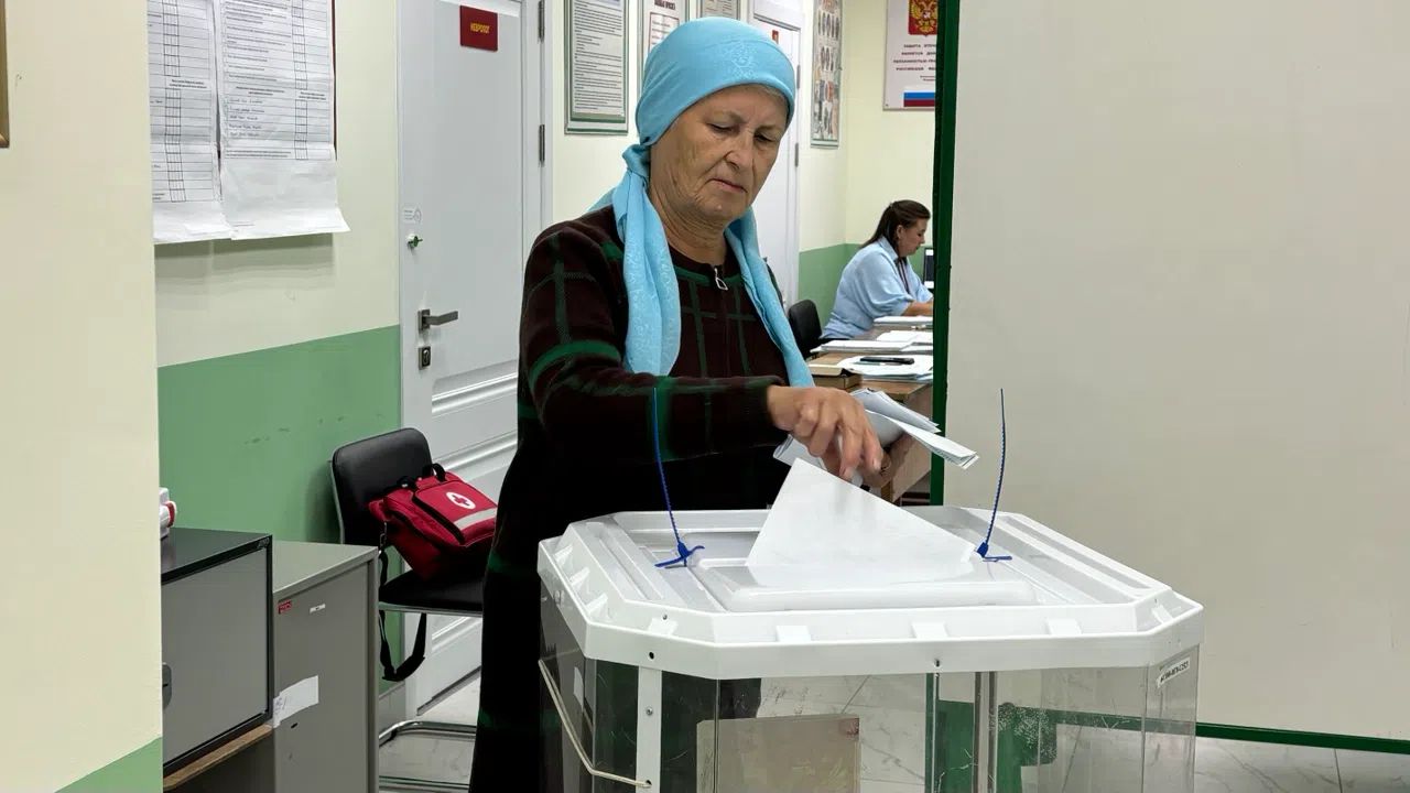 Район хәрби комиссариатында урнашкан 878нче сайлау участогында 872 сайлаучы теркәлгән