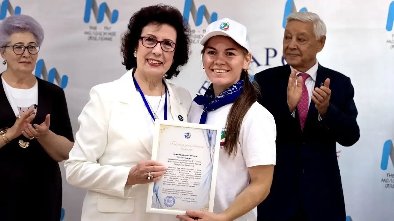 Апаслылар Чистайда форумда катнашты
