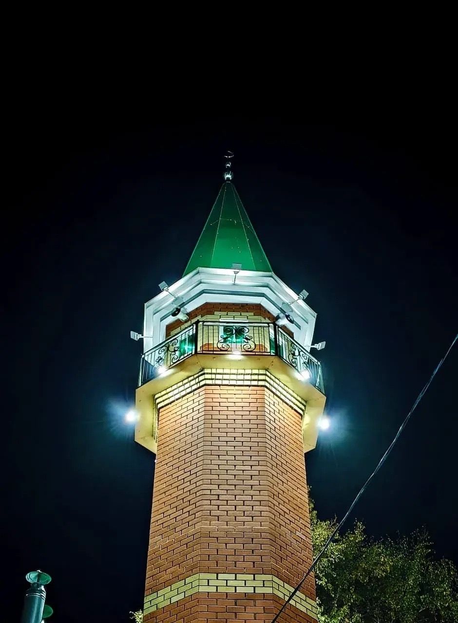 Каратун мәчете кичләрен дә әллә каян матур булып күренеп тора