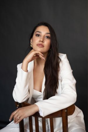 Хөрмәтле хезмәттәшебез, “Апас хәбәрләре“ сайтының веб-редакторы Гатина Зилә Фидаэль кызының 2 июньдә туган көне