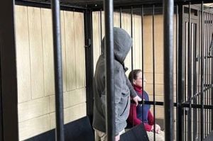 Командировкага киткәндә балаларын дусларына калдырган ана кеше баласыз калган