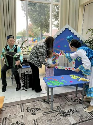 Апасның “Кояшкай”балалар бакчасында “Әкият көне” узган