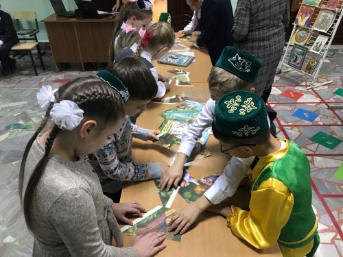 Апас урта мәктәбендә – Әниләр көне