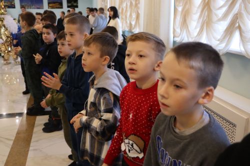 Апаста яшь спортчылар һәм мобилизацияләнгән хәрбиләрнең балалары өчен район башлыгының чыршы бәйрәме узды