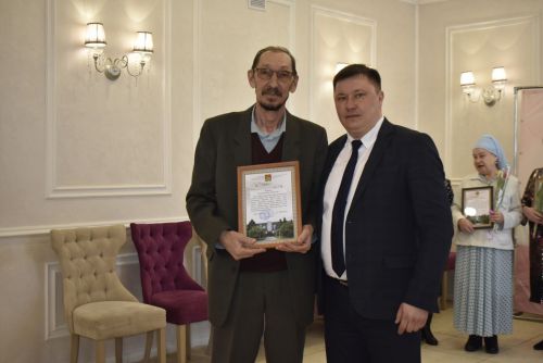 Апас авыл җирлеге ветераннарын хөрмәтләде