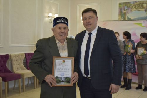 Апас авыл җирлеге ветераннарын хөрмәтләде