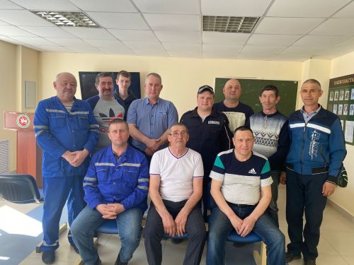 Апаста ЮХИДИ хезмәткәрләре «Ашыгыч ярдәм” шоферлары белән очрашты