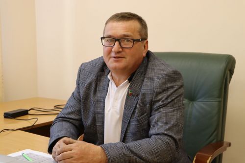 В Среднебалтаевском сельском поселении проживает 810 человек