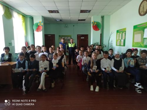 Дәвеш һәм Кильдураз мәктәбе укучылары иминлек кагыйдәләре хакында сөйләште
