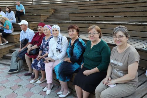 “Йолдыз”лы Зәлидә бик матур кич бүләк итте