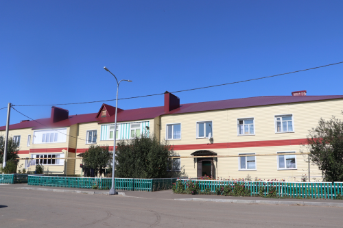 Благоустраиваются и обновляются дворы по госпрограмме “Наш двор”