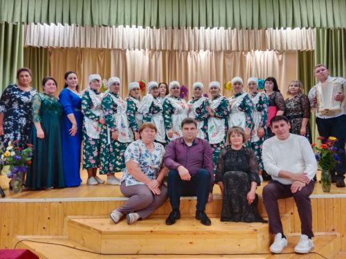 Иске Йомралыда көзге моңнар яңгырады