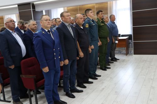 Апаста район башкарма комитеты җитәкчесе сайланды
