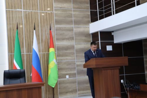 Апаста район башкарма комитеты җитәкчесе сайланды