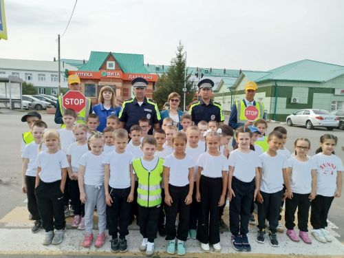 Апаста “Куркынычсыз юл кичүе” акциясе узды